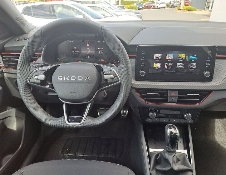 Škoda Scala 10