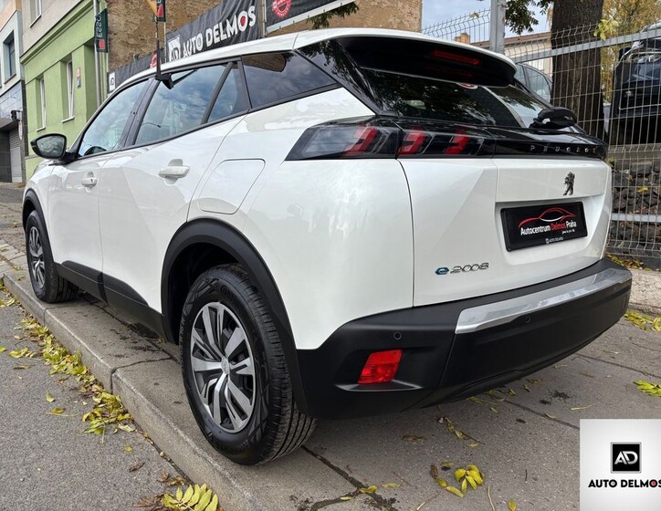 Peugeot 2008 4