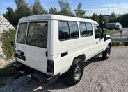 Toyota Land Cruiser 7