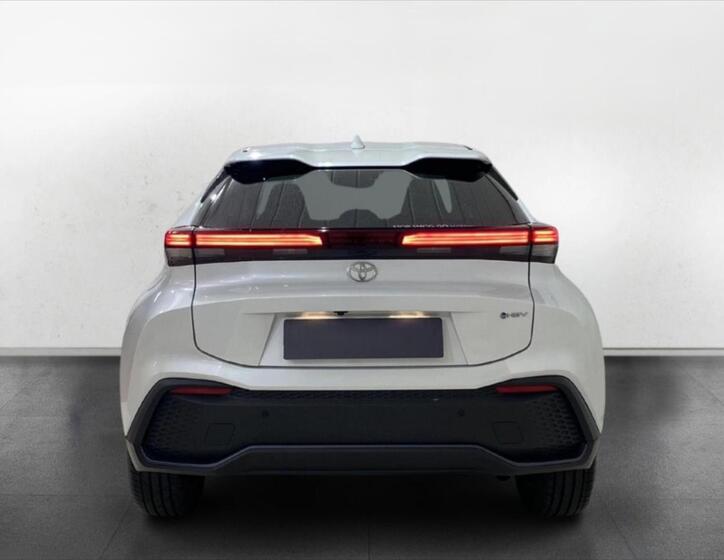 Toyota C-HR 6