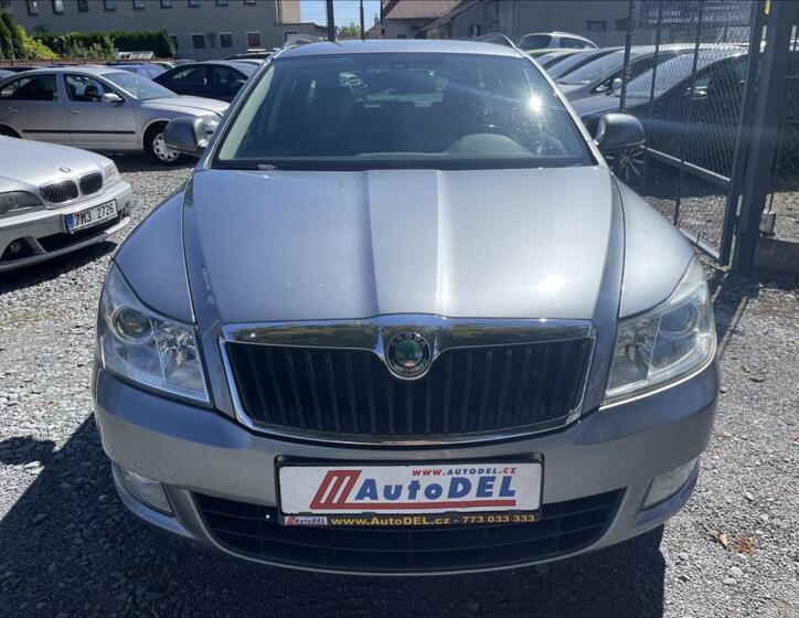 Škoda Octavia 10
