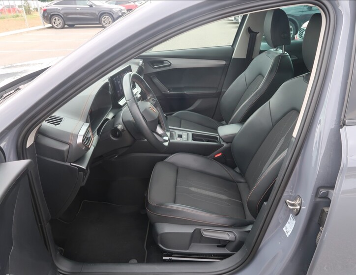 Cupra Formentor 10