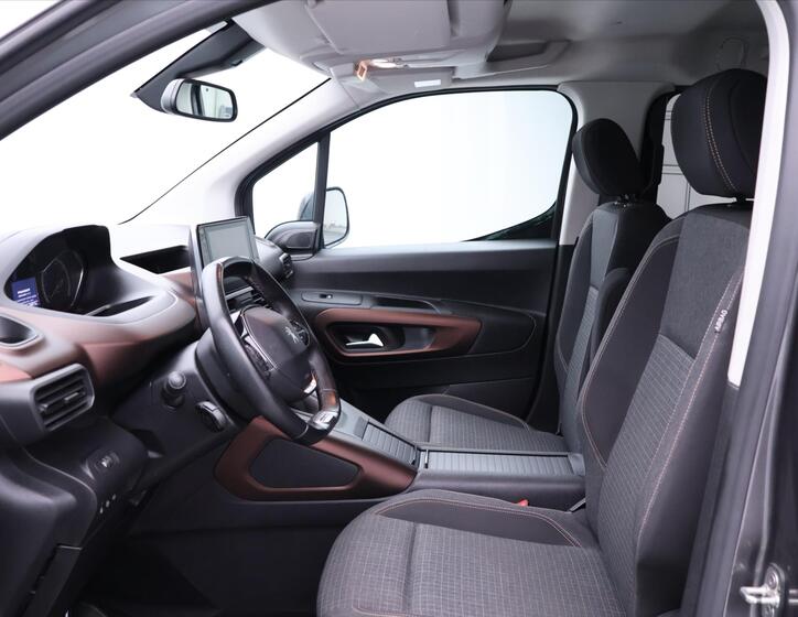 Peugeot Rifter 10