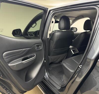 Mitsubishi L200 33