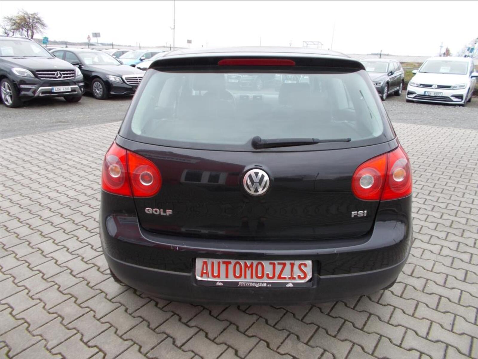 Volkswagen Golf 9