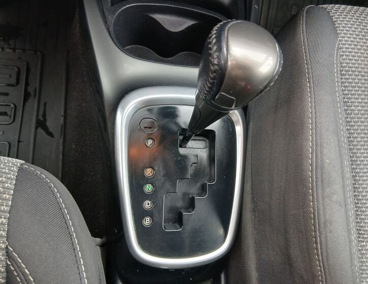 Toyota Yaris 26