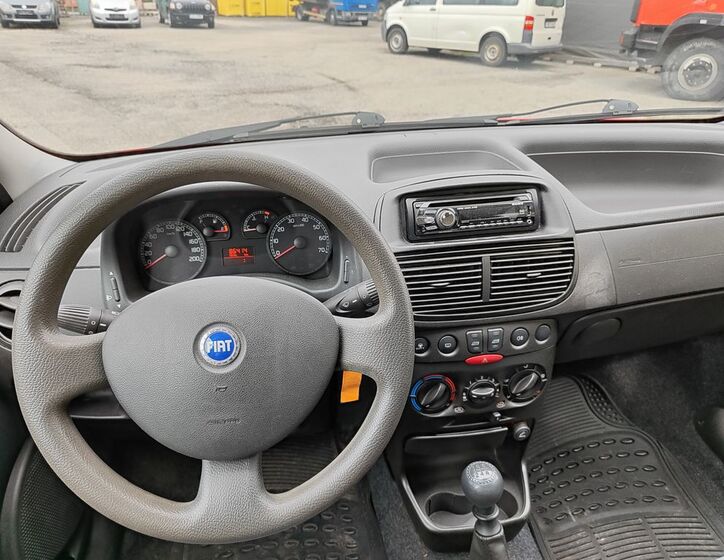 Fiat Punto 12