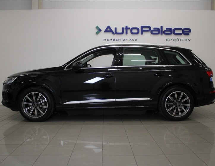 Audi Q7 5