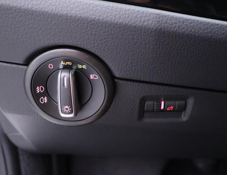 Volkswagen Multivan 18