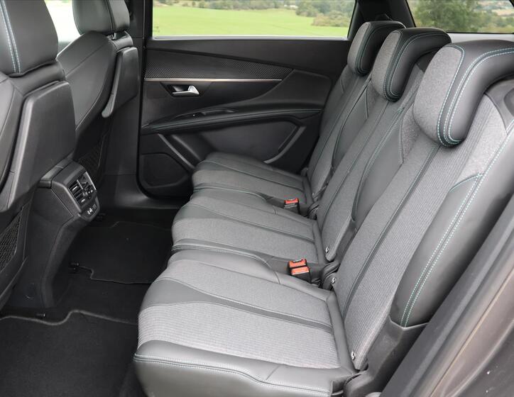 Peugeot 5008 12