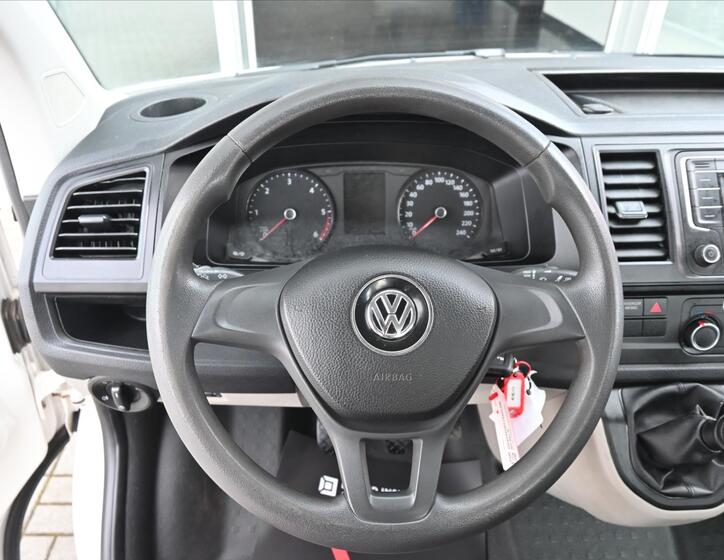 Volkswagen Transporter 16