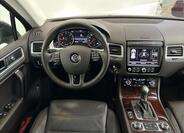 Volkswagen Touareg 5