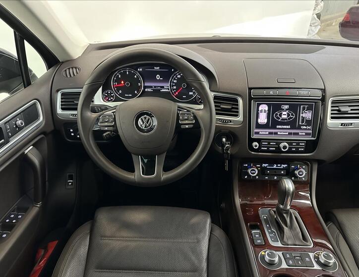 Volkswagen Touareg 5