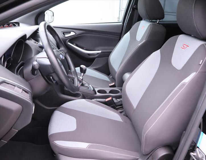 Ford Focus 11
