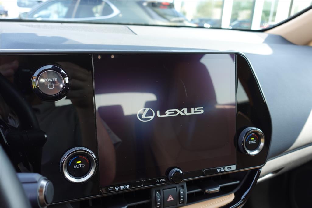 Lexus NX 450h plus