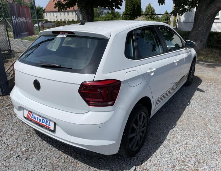 Volkswagen Polo 8