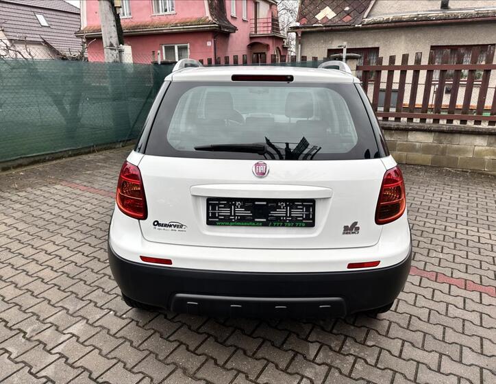 Fiat Sedici 4