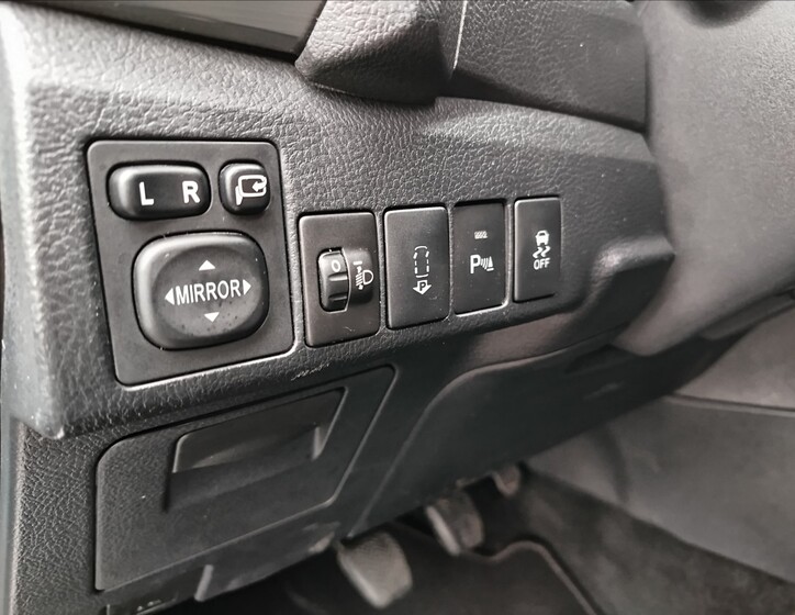Toyota Auris 16