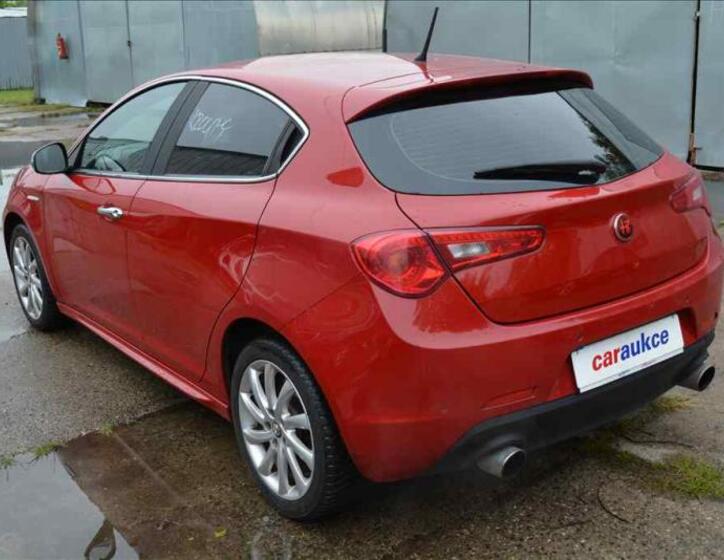 Alfa Romeo Giulietta 6