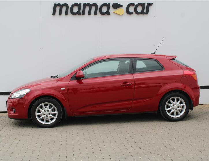 KIA Ceed 4