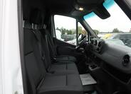 Mercedes-Benz Sprinter 13