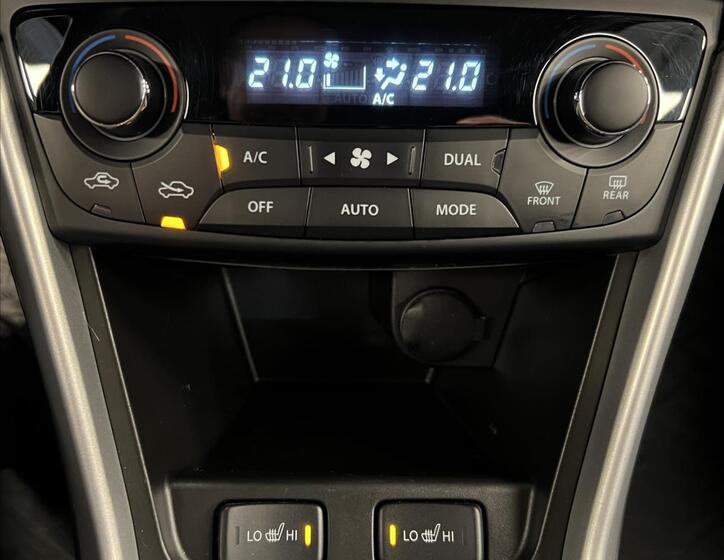 Suzuki SX4 11