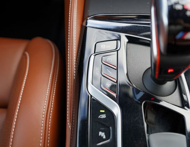 BMW M5 40