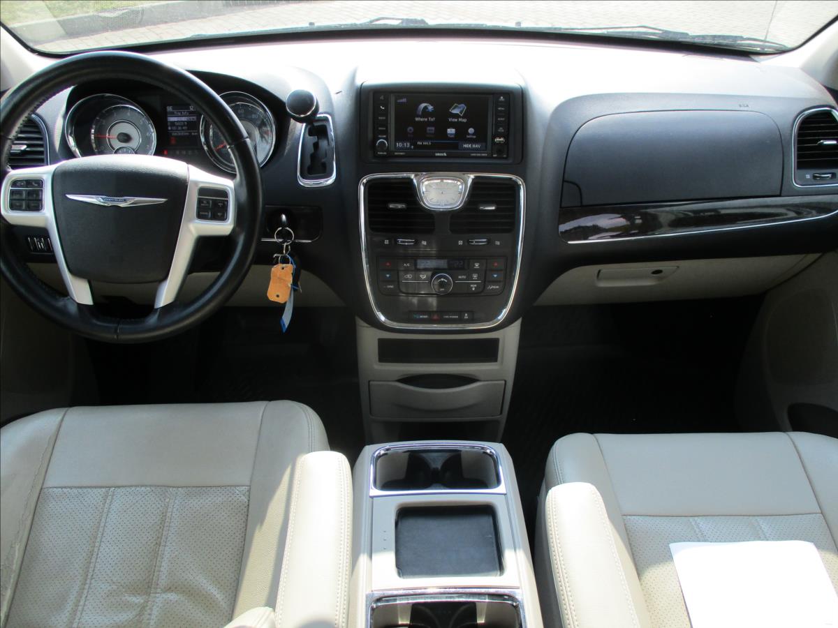 Chrysler Town & Country