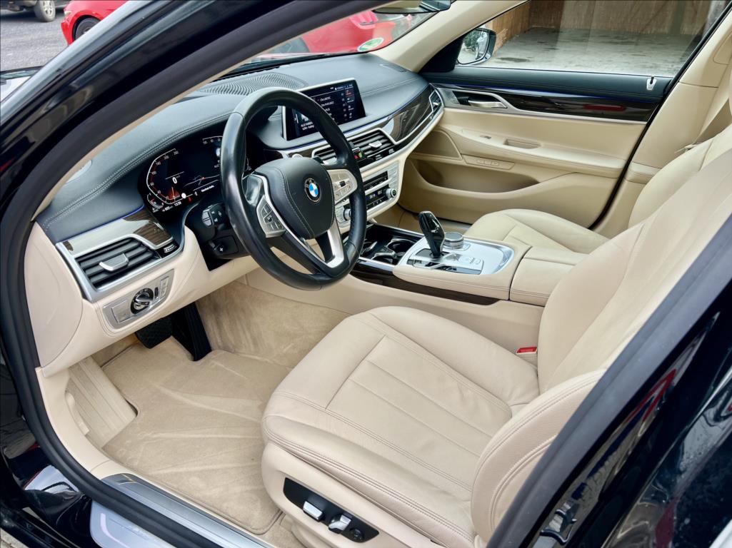 BMW Řada 7