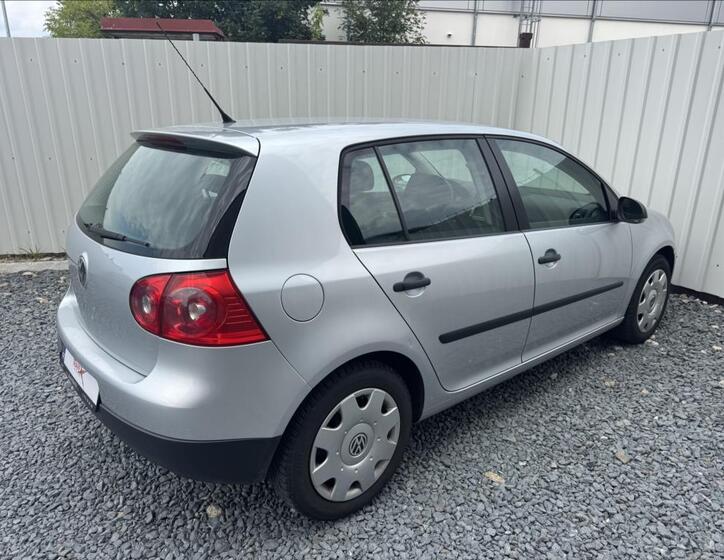 Volkswagen Golf 13