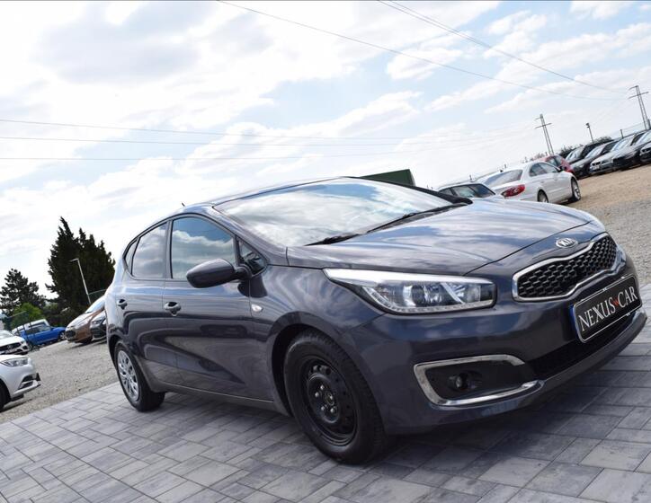 KIA Ceed 4