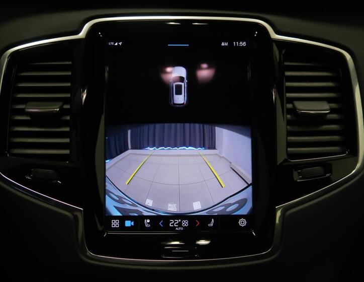 Volvo XC90 28