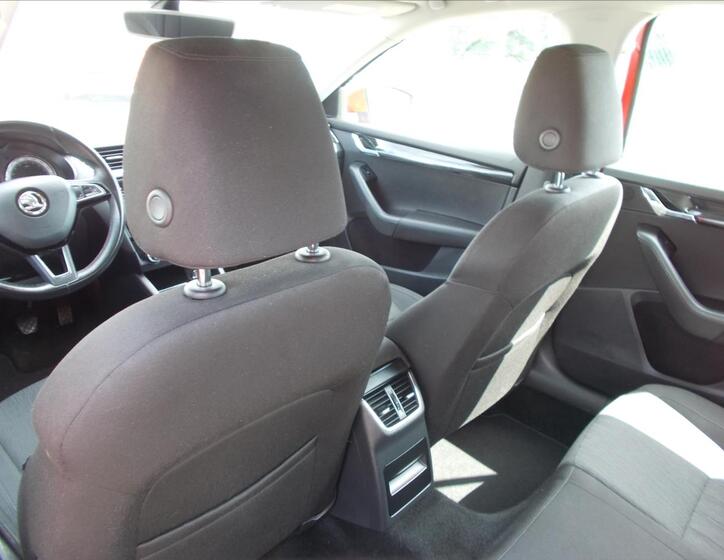 Škoda Octavia 13
