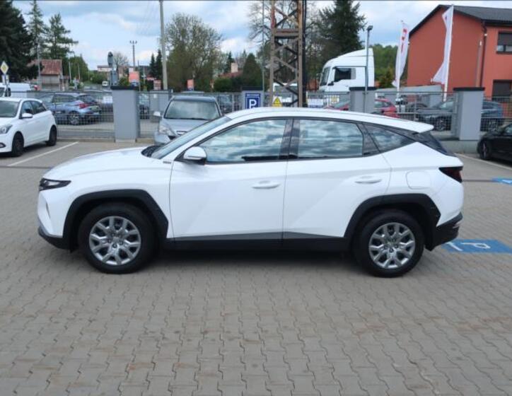 Hyundai Tucson 4