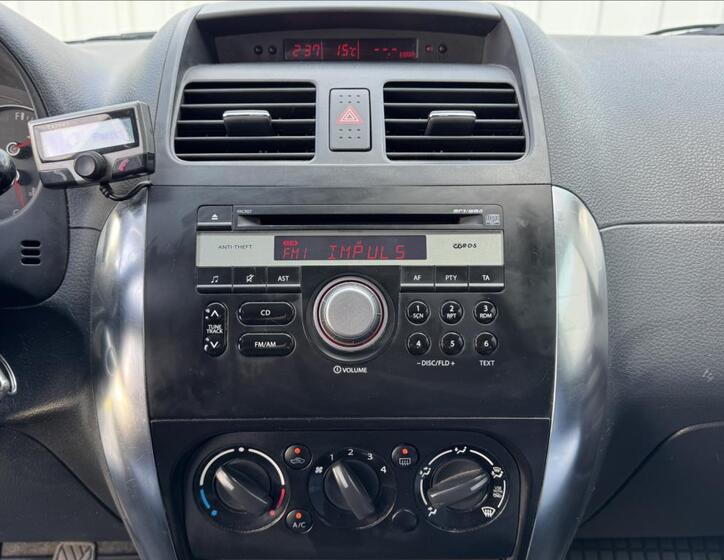 Suzuki SX4 36