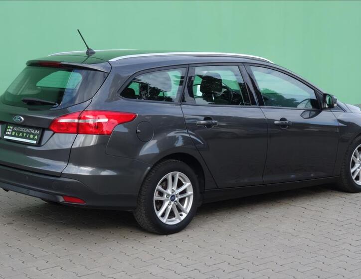 Ford Focus 8