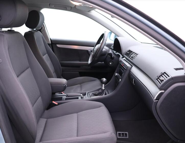 Audi A4 10
