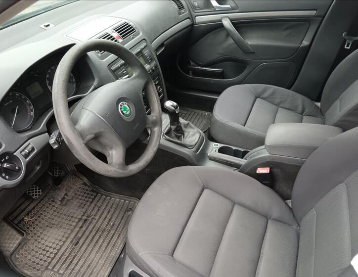 Škoda Octavia 19