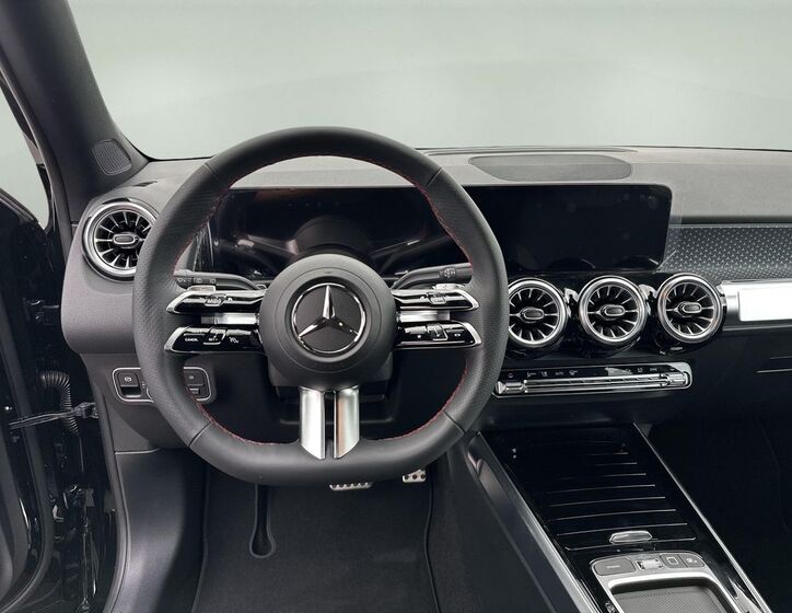Mercedes-Benz GLB 12
