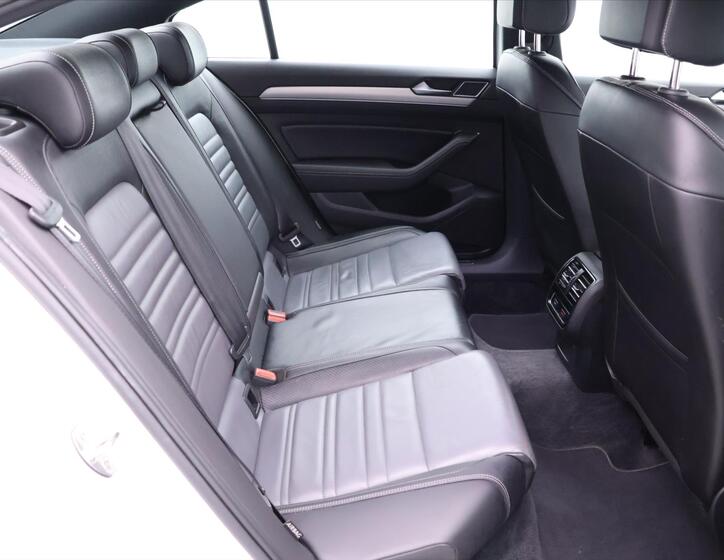 Volkswagen Passat 15