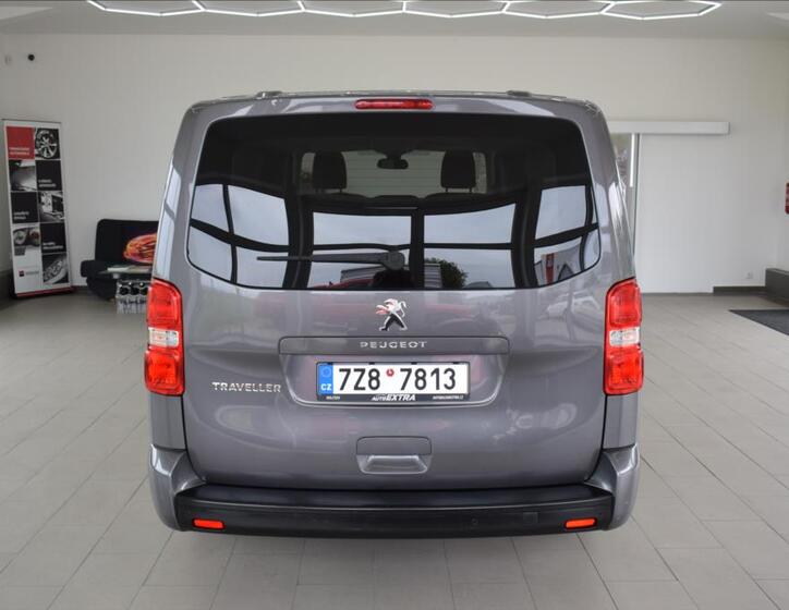 Peugeot Traveller 7