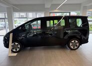 Hyundai Staria 2
