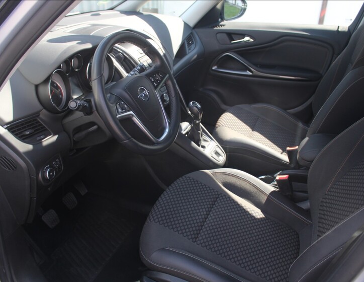 Opel Zafira 11