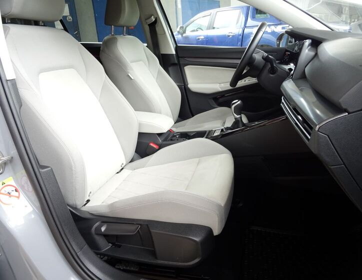 Volkswagen Golf 26