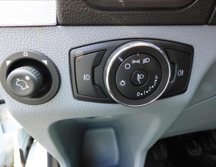 Ford Transit 13