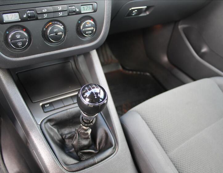 Volkswagen Golf 14