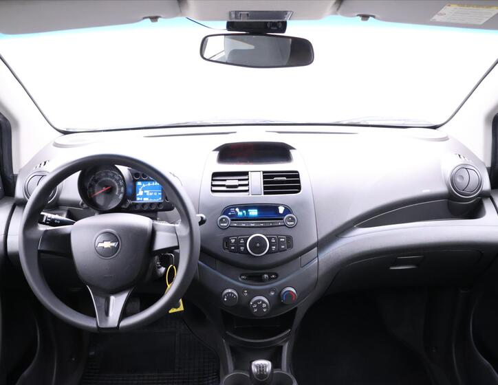 Chevrolet Spark 25