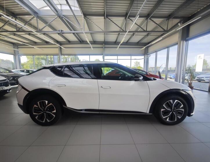 KIA EV6 6