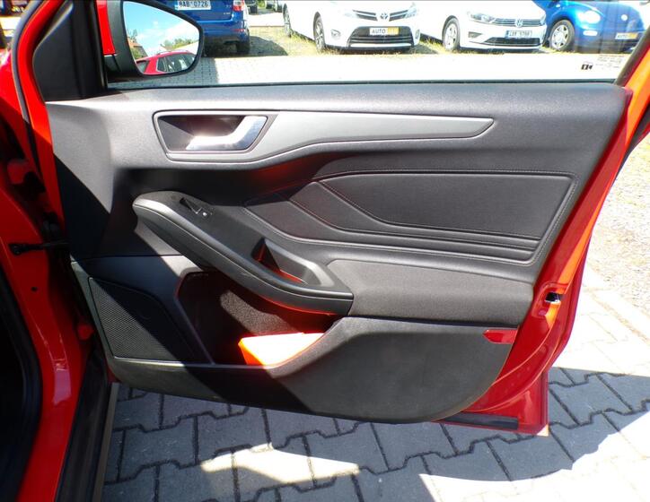 Ford Focus 29