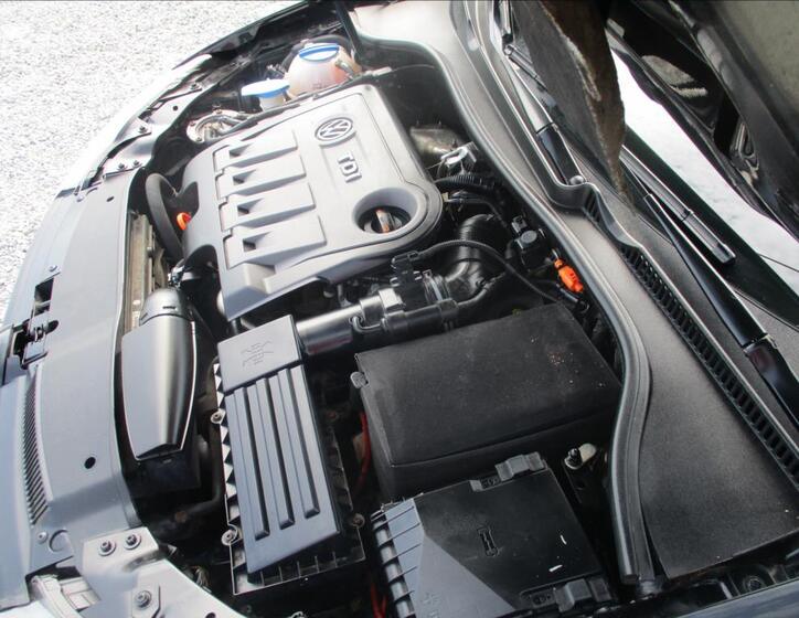 Volkswagen Golf 21